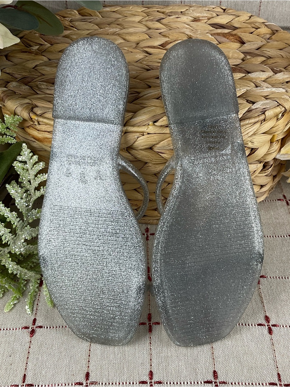 Set of 2 Steve Madden “PIKE” Jelly Flip Flop Sandals Size 6 Pink & Silver New - Picture 5 of 5